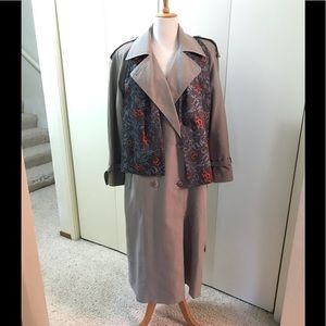 NWOT London Fog Trench Coat With Removable Thinsulation Lining & Matching Scarf